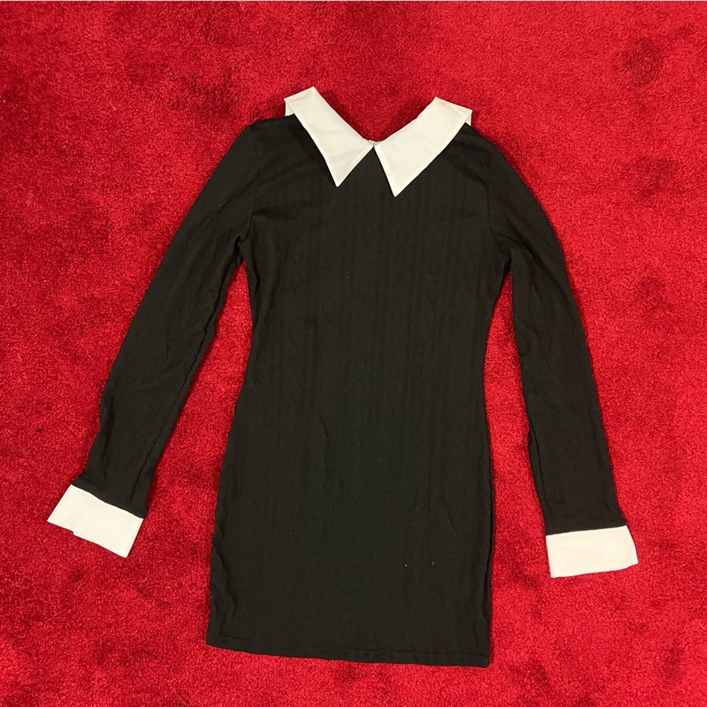 Wednesday Adam’s Dress, never worn - Picture 2 of 4
